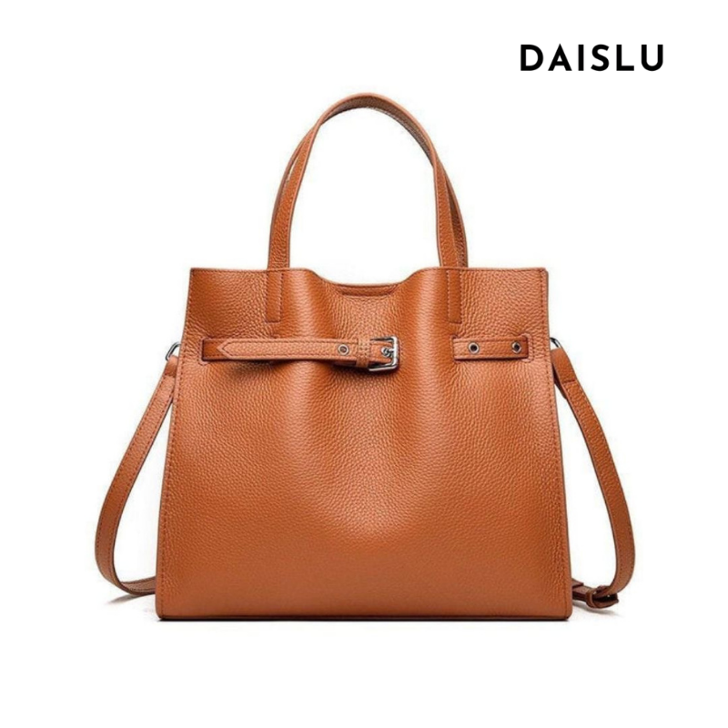 A Bolsa em Couro Aurora é uma peça sofisticada, elegante e prática, ideal para quem busca um acessório versátil que combina com diversas ocasiões.