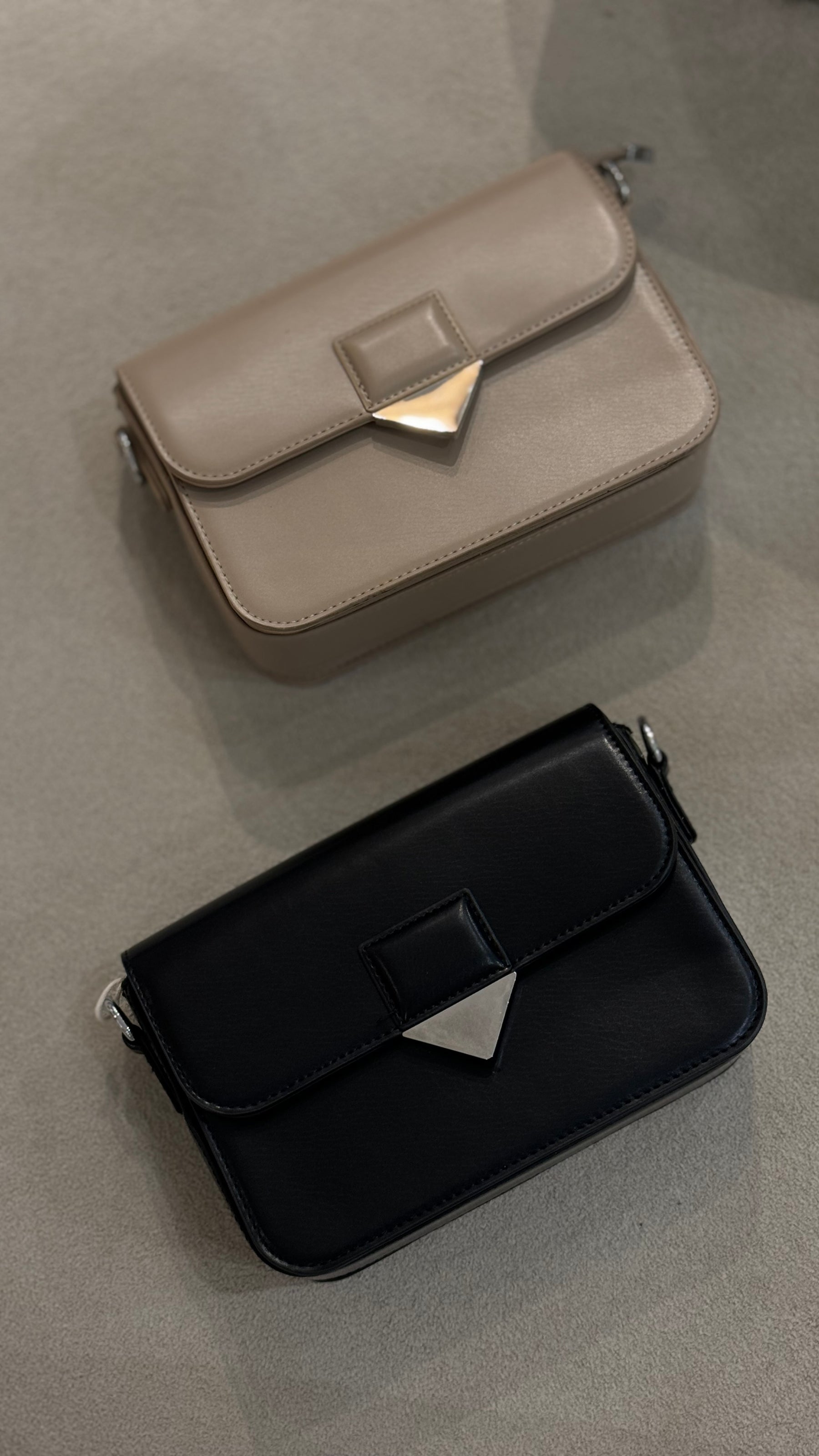 Bolsa Transversal em Couro Luma