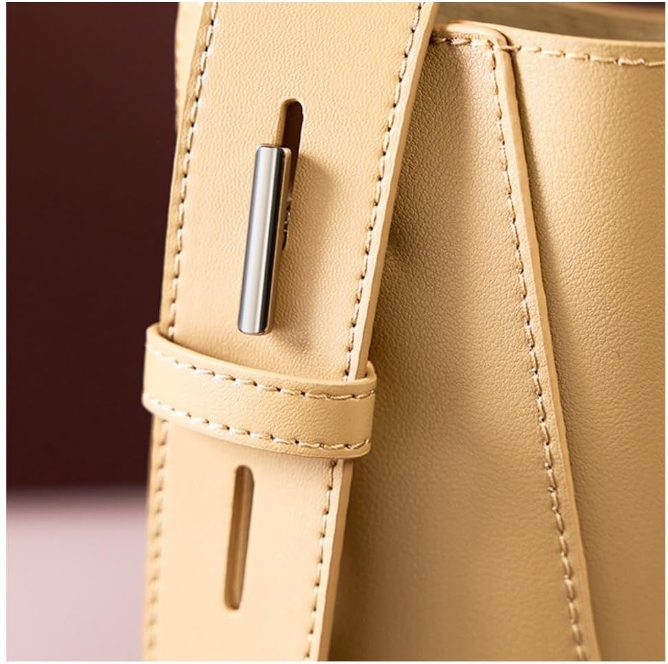 Bolsa Antonela estilo bucket em couro legítimo, elegante e atemporal. Funcional, com ferragens prata e design sofisticado para o dia a dia ou eventos.