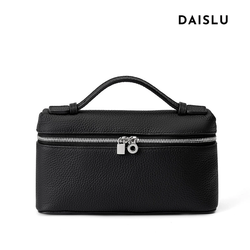 Bolsa Lorena em couro legítimo, compacta, elegante e durável. Design clássico com compartimentos internos, ideal para o dia a dia ou eventos especiais.