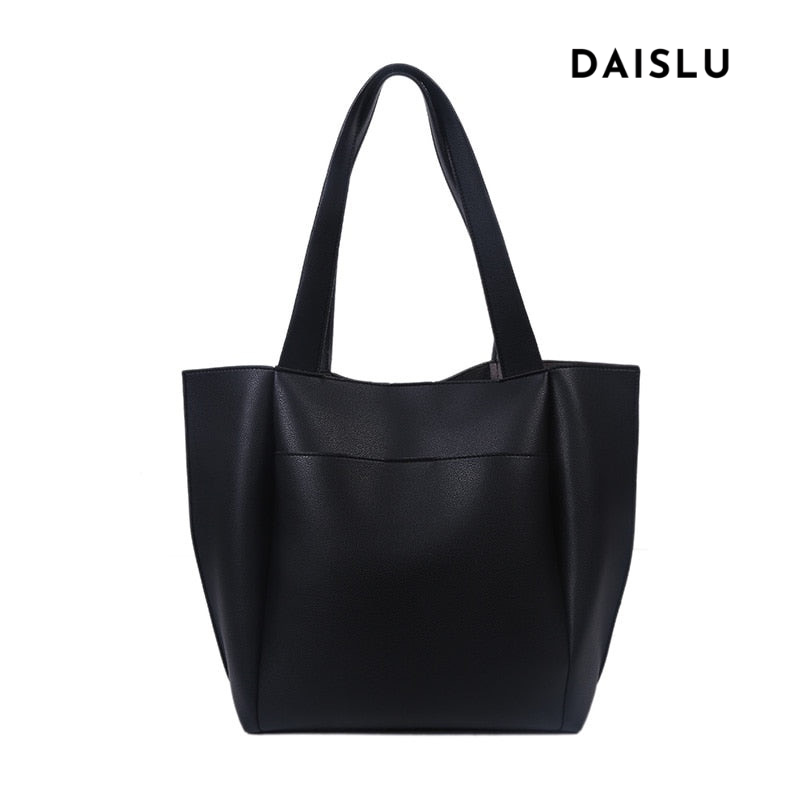 A Bolsa em Couro Marisa é a escolha perfeita para mulheres que procuram aliar estilo, praticidade e muito espaço. 