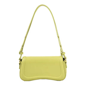 Bolsa Emily estilo baguete com design ondulado. Compacta, elegante e versátil, em material sintético com botão magnético e espaço ideal para o dia a dia.