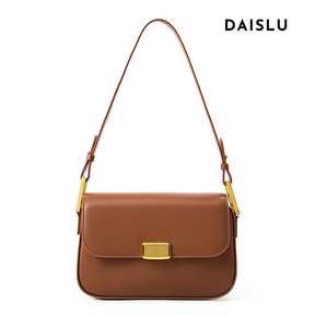 Bolsa Jack em couro legítimo, compacta e moderna. Modelo box bag com botão de encaixe e bolsos internos, une praticidade, estilo e organização no dia a dia.