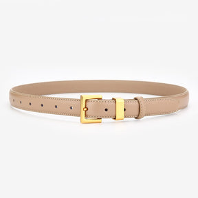 Cinto Ísis em couro legítimo com fivela dourada. Elegante, durável e versátil, ideal para looks casuais ou formais. Disponível em diversas cores.