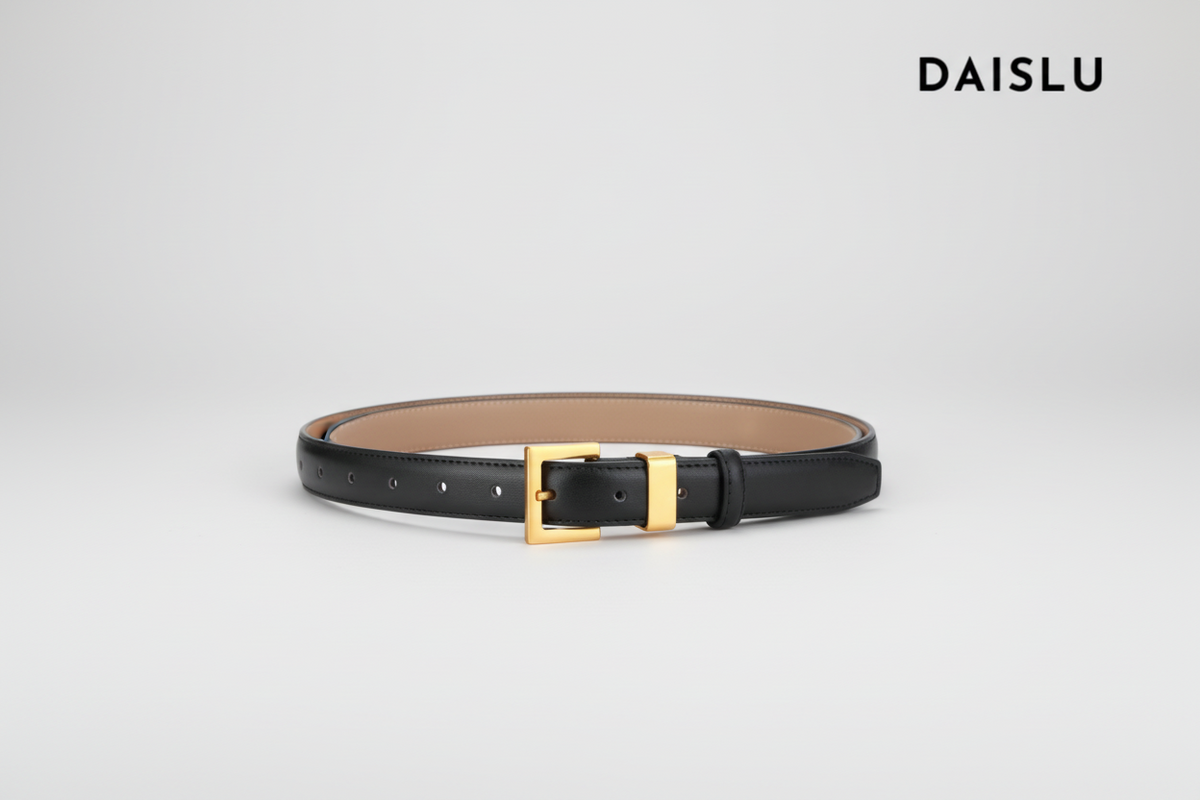 Cinto Ísis em couro legítimo com fivela dourada. Elegante, durável e versátil, ideal para looks casuais ou formais. Disponível em diversas cores.