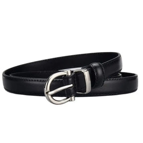 Cinto Ívina em couro legítimo com fivela prateada. Elegante, durável e versátil, com acabamento refinado e ideal para looks casuais ou formais.