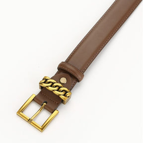 O Cinto Bianca é a escolha ideal para compor looks modernos e sofisticados! Ele oferece alta qualidade e durabilidade incomparáveis.