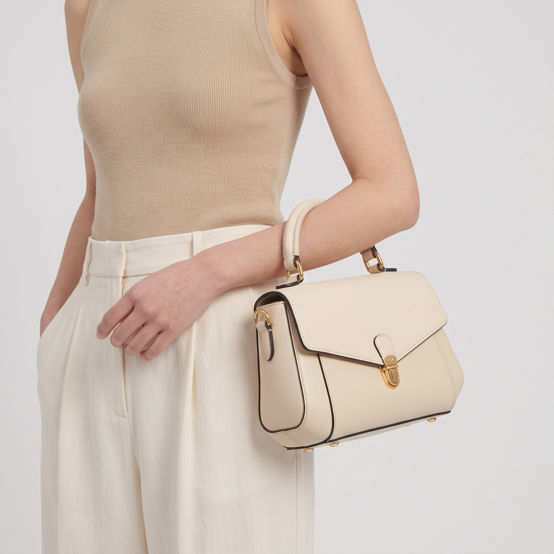 Avelor Crossbody