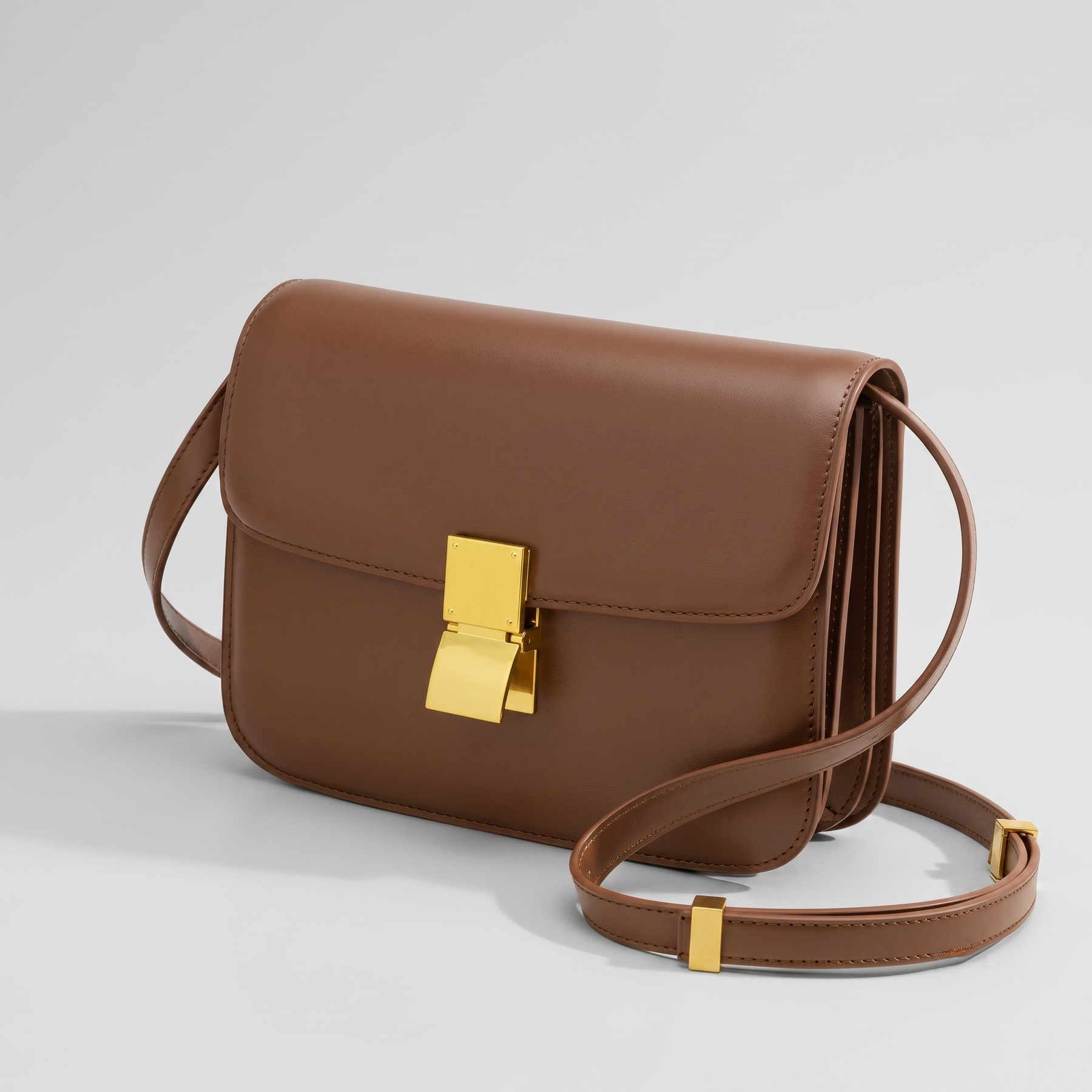 Lyselle Bucket