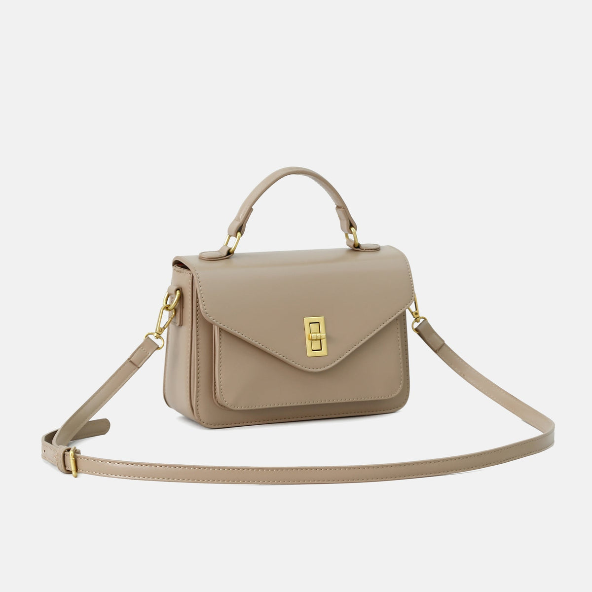 Bolsa Raquel em material sintético premium, elegante e moderna. Resistente, com ferragens douradas envelhecidas e design versátil para o dia a dia.