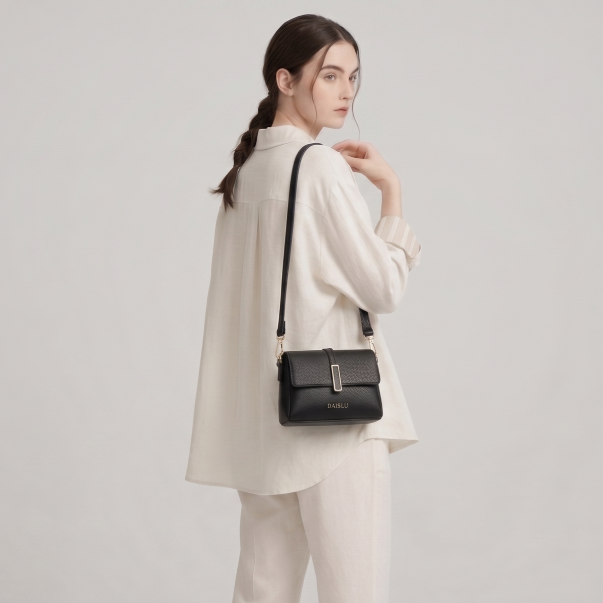 Lara Bag Leather Crossbody