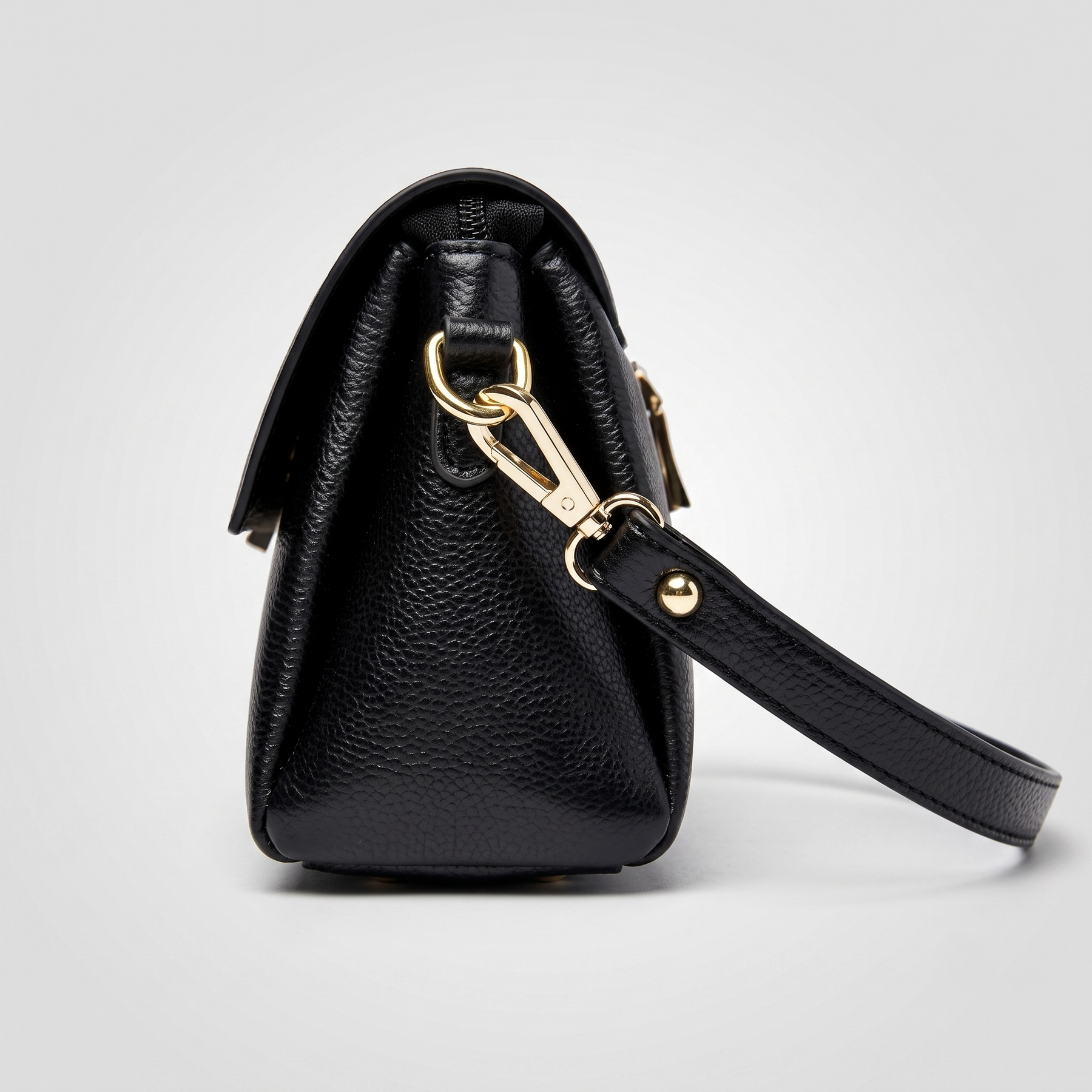 Lioré Crossbody