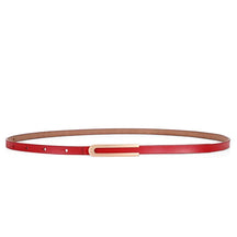 Cinto Isabele em couro legítimo, 1 cm de largura. Design minimalista e elegante, ideal para marcar a cintura com sofisticação e toque moderno no visual.